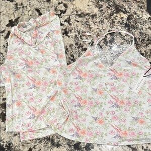 Elizabeth and nicole floral lace trim pajama set size large